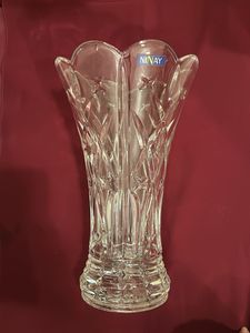 Crystal Clear Vase - Elegant Home Decor