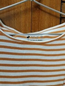 Combo Of Top N Jagging In Imported Fabric