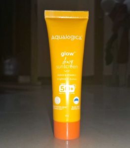 Aqualogica Glow+ Dewy Sunscreen