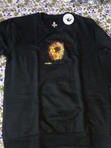 Trendy Black T-shirt m size