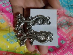 Set Of Two Silver Earrings 💞
