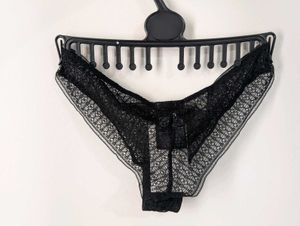Combo - H&amp;m - Black Ruffle &amp; Lace Briefs
