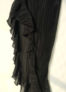 Chic Black Ruffle Detail Dress