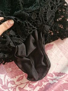 Black Top With Attached Inner 🖤👌