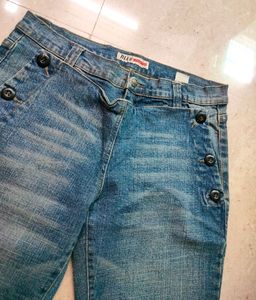 Stylish Bootcut Jeans 💙✨