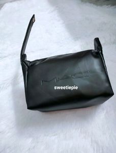 MAC Travel Pouch
