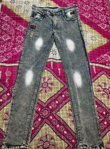 Stylish Distressed TOMMY Jeans