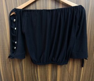 Black Offshoulder Top