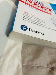 Objective Physics for NEET Volume 1