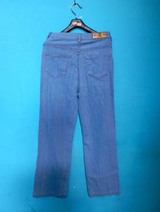 BLUE STRAIGHT FIT JEANS 👖