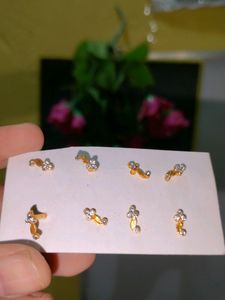 Any One Flower Clip(golden Nose Ring Free) Limited Offer