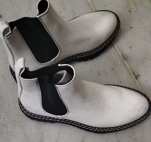 Women’s White Chelsea Boots