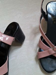 Pink JLO Heeled Sandals - Size 7 🌷