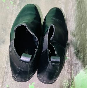 Black Leather Chelsea Boots