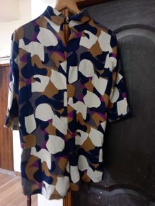 Abstract Print Top