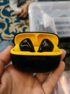 OnePlus Buds 100 - Brand New! Master Copy