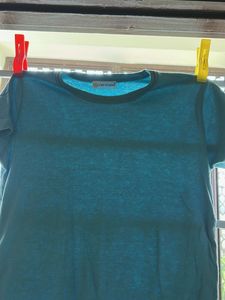 2  t shirt short
