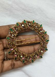 Hand Made Upin, Center Clip, Clips