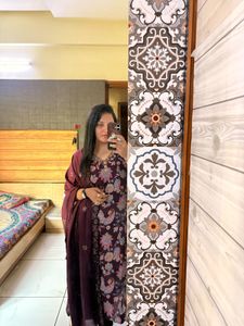 Floral Embroidered Kurta Set