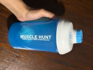 Muscle Hunt Shaker Bottle.Gym Use Protein Shake