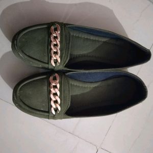 Green Colour Formal Footwear