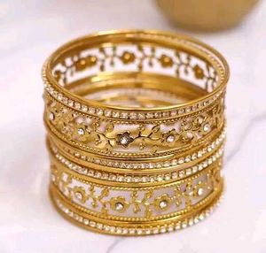 Flower mehndi Stone bangle set