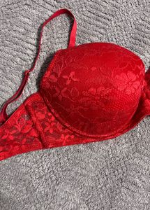Red Lace Push-Up Bra