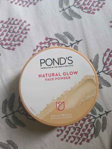 Pond&#39;s Natural BB Glow Face Powder