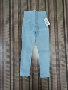 Y-46 Size 28 Slim Fit Women Denim Jeans