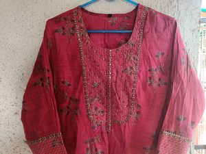 Elegant Pink Embroidered Kurta