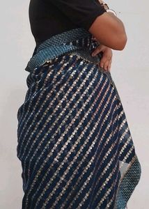 Elegant Navy &amp; Silver Foil Print Saree