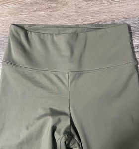 Nike Dri-Fit Flare Trackpants