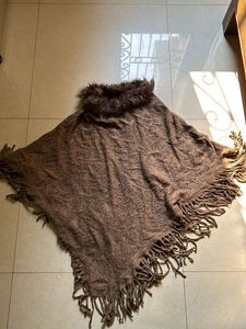 WOMEN DEGINER PONCHO WOLLEN