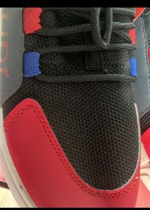 Sports Shoes