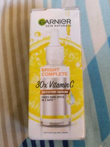 GARNIER Skin Naturals 30x Vitamin C