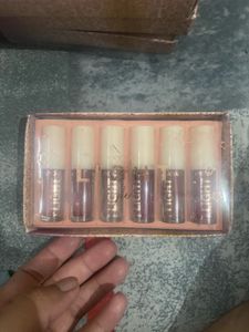 Long Lasting Lip Colour