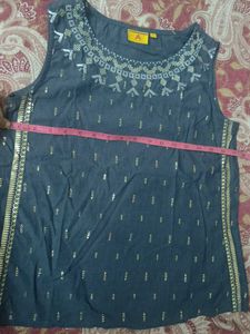 Grey Embroidered Short Top With Gold Print