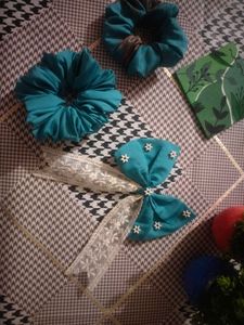 Combo Set Of 2 Scrunchies +hair Bow