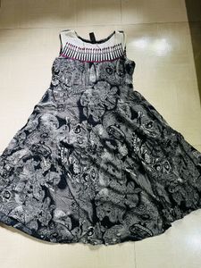 Black &amp; White Floral A-Line Sleeveless Dress
