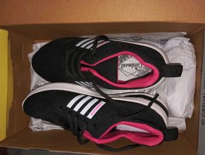 Sports Shoes/Sneakers For Women