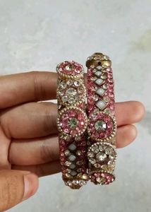 Rajeshthani Look Bangles With Circle Design