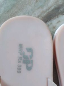 Best Pink Colour Slippers