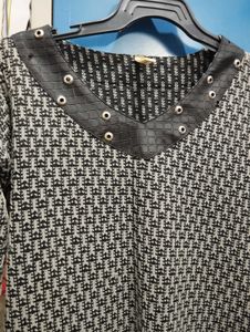 V NECK SWEATSHIRT