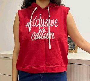 Red Cropped Hoodie – Stylish &amp; Comfy