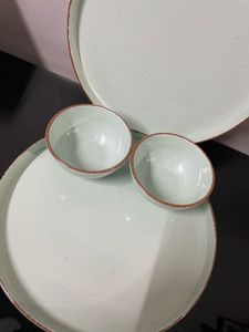 Dinnerware Set - Green