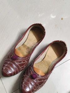 Rajasthani Mojadi For Women