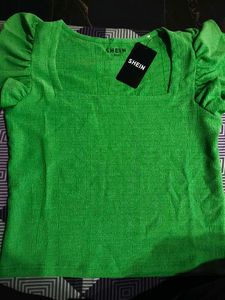 SHEIN Green Puff Sleeve Top