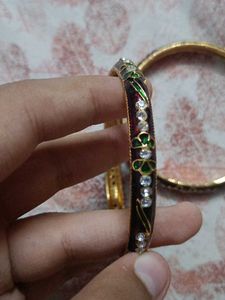 Gold Tone Bangle Set