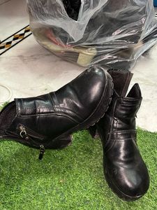 Boots for women