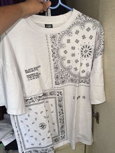 Thrift Oversized T-Shirt (S)
